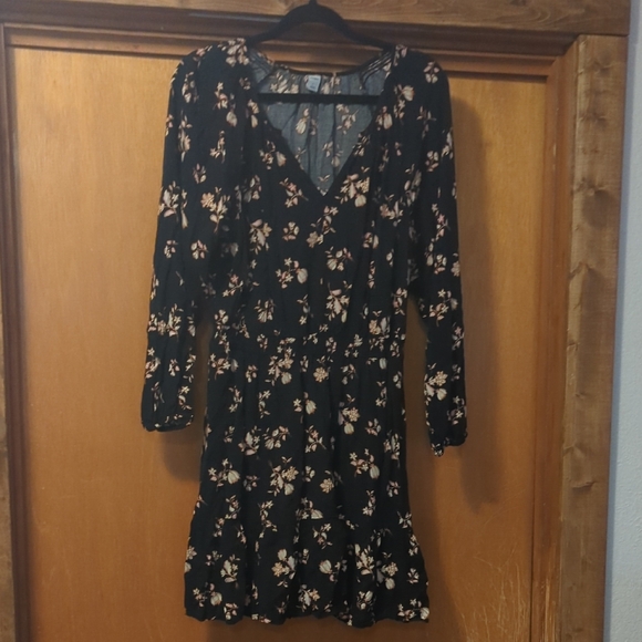 Floral Black Dress - Picture 3 of 5